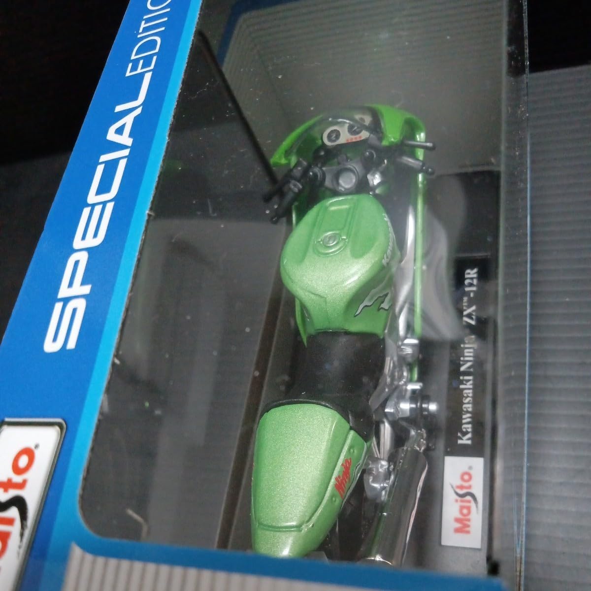 Amazon | ○ Maisto「1/18 KAWASAKI Ninja ZX-12R」カワサキ ニンジャ
