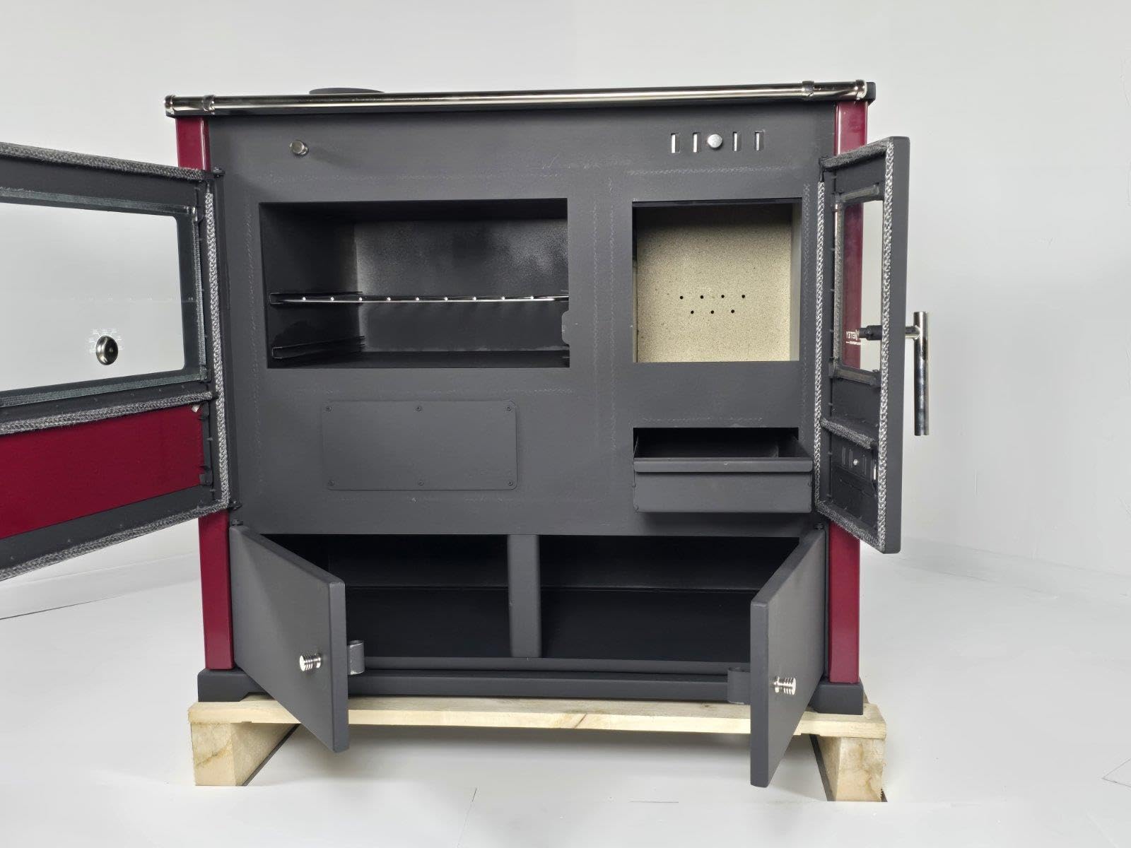 Prometey Praktik LUX, cuisinière à bois avec four et plaque de cuisson en fonte, 9,4 kW, A+, sortie de fumée à gauche Ø 130 mm, Bordeaux