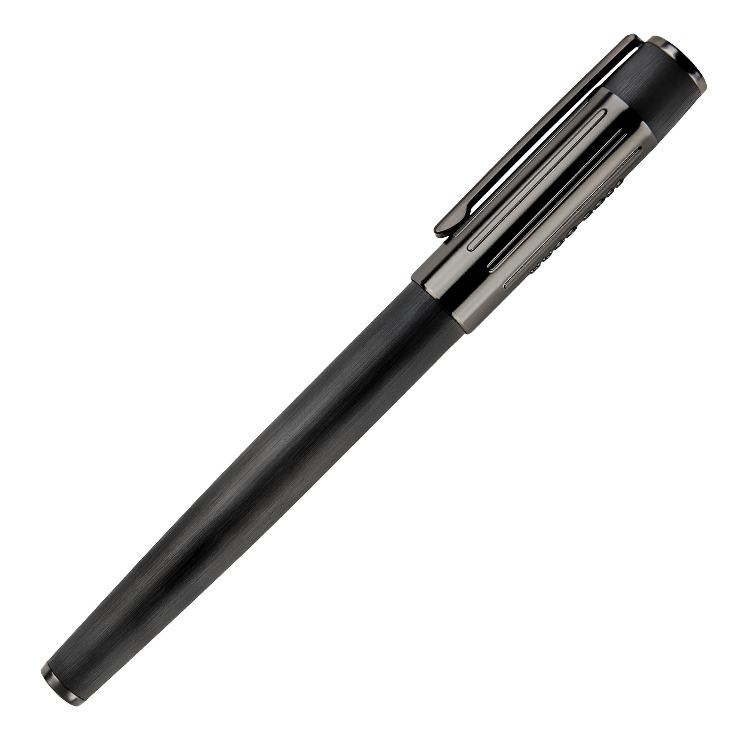 Hugo Boss Gear Ribs Füllfederhalter aus Messing und Aluminium in der Farbe Black, Länge: 13,8cm, Federstärke: M, HSV3062A