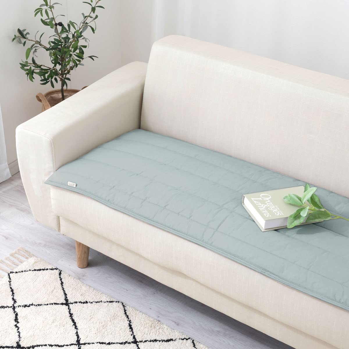 Amazon|ぼん家具 ソファカバー ソファパッド 長方形 65×130cm マルチ Amazon|ぼん家具 ソファカバー ソファパッド 長方形 65×130cm マルチ