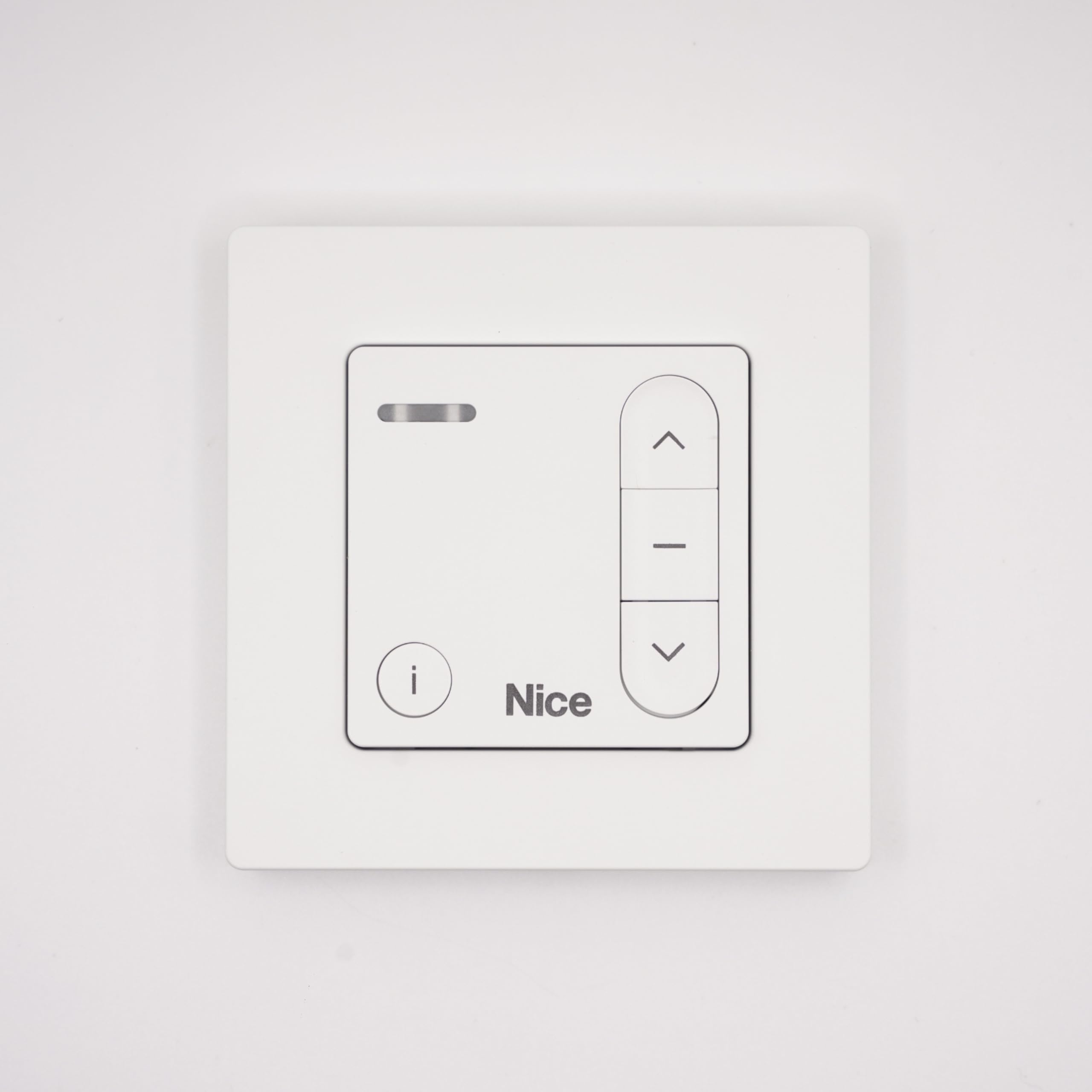 Nice - Télécommande murale Domì w1 - Emetteur mural bidirectionnel pour volets roulants - Fréquence 433.92 mhz - 3 boutons - Remplace l'ancienne gamme ERA W1 + 1 Porte-clés DOMOBIP
