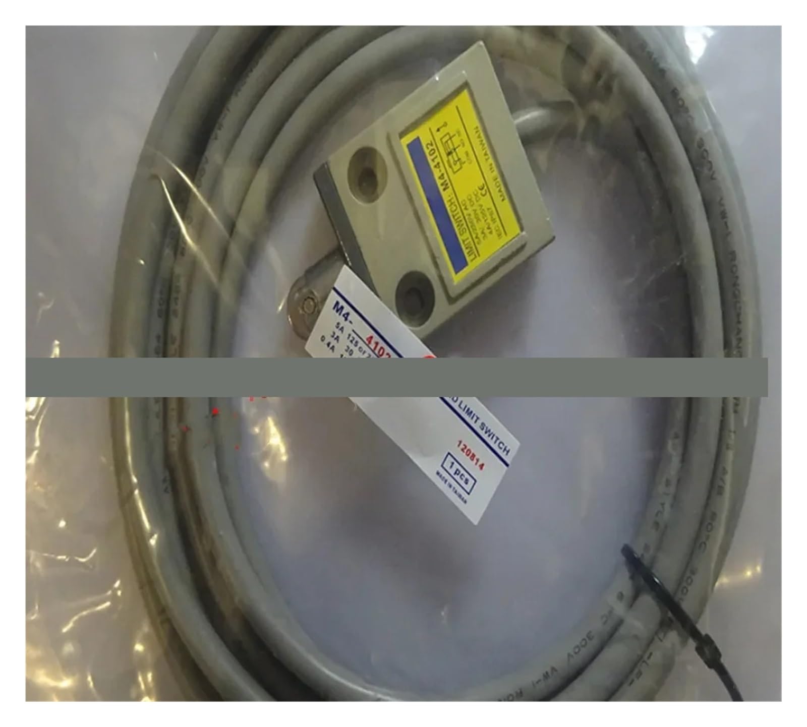 XDDQWSWA 2pcs Limited switch M4-4102 M4-4102-2 M4-4101 M4-4103 M4-4104 M4-4111 M4-4112 M4-4114 M4-4106 M4-4104-2(M4-4112)
