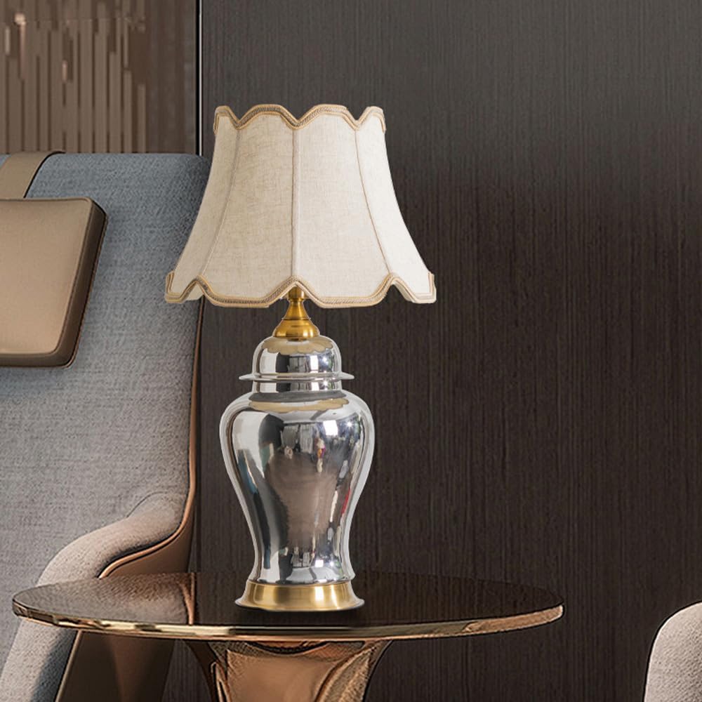 Klassieke bureaulamp keramische tafellamp voor woonkamer zilveren glazuur afwerking tafellampje met textuur stof schaduw bedlamp