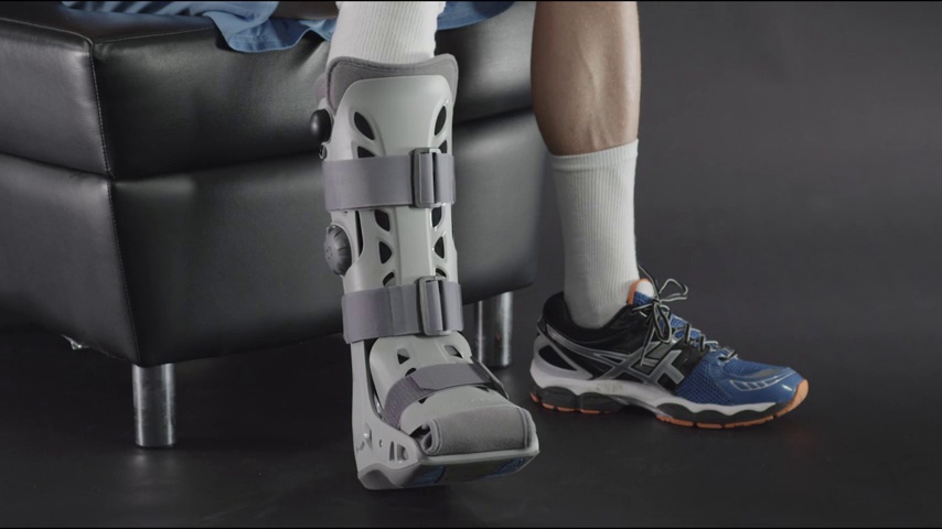 AIRCAST―MEDIUM Aircast® AirSelect™ Boot Foam Pneumatic - Medium – Apria Home