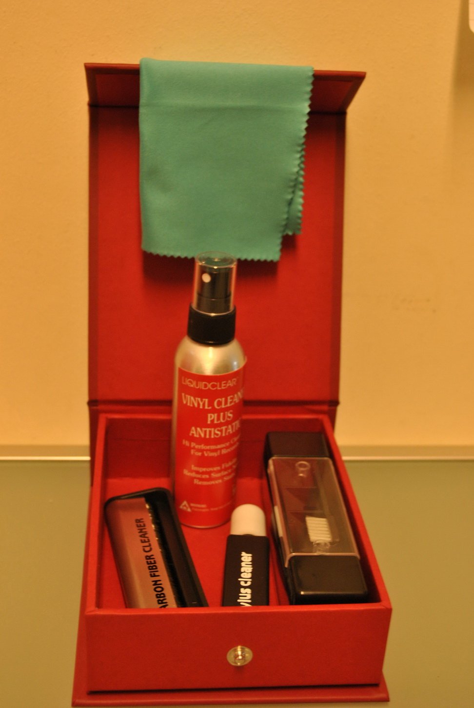 Records Special Care Pack [Deluxe Box Stylus Cleaner, Carbon Fiber Brush, Velvet Pad Record Brush, Antistatic Cleaner Spray and Microfiber cloth] (Red)