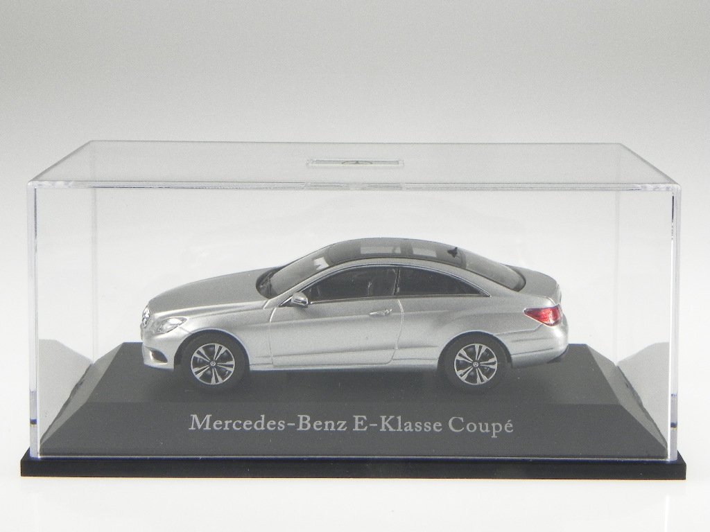 Mercedes Classe E Break S212 – 2013 – Kyosho 1/43 – Métal – Neuve