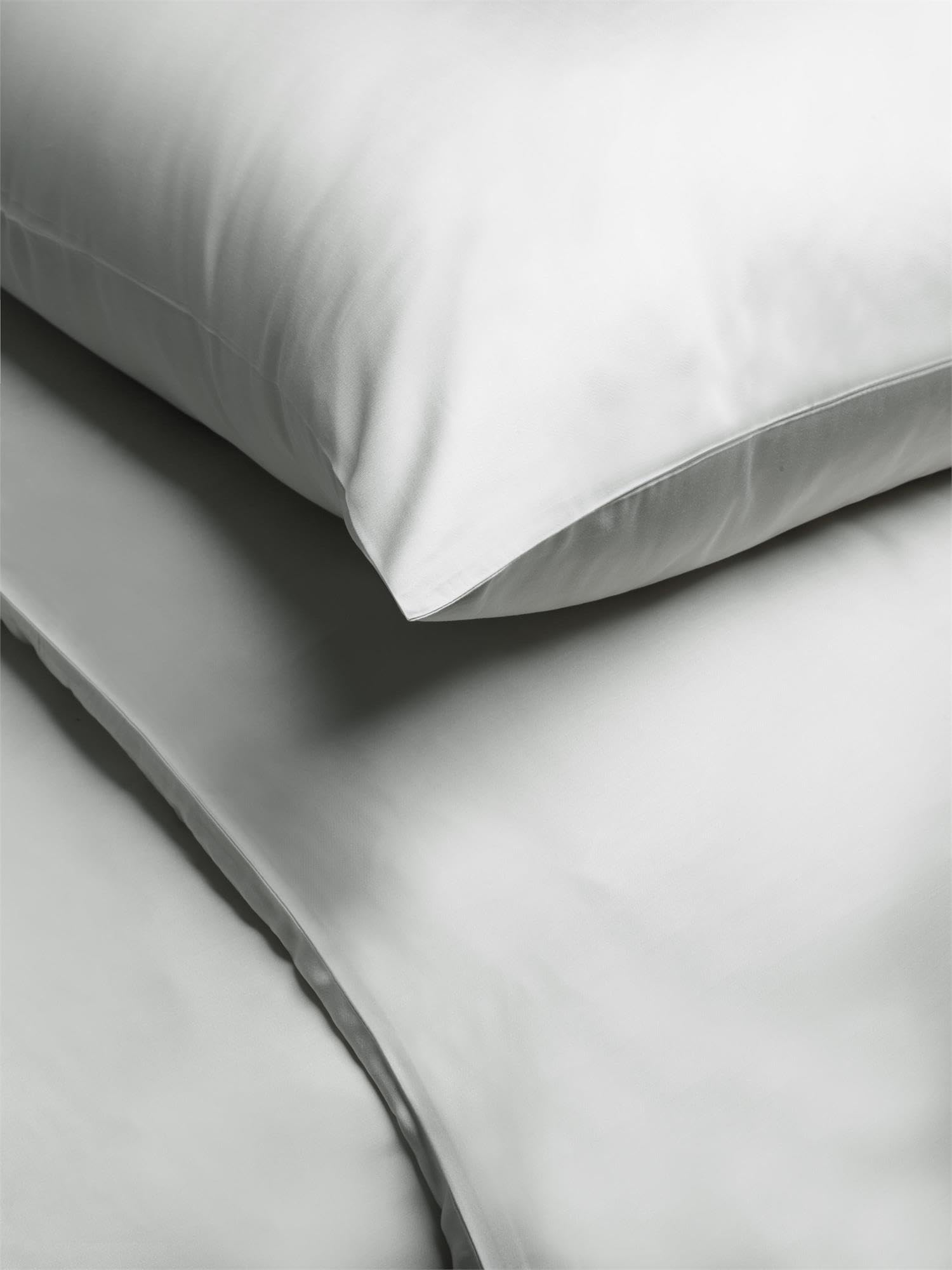 normani Bambus Bettwäsche Set aus weichem und hautfreundlichem Material – Bettbezug + Kissen mit Reißverschluss – Seiden-Touch gut für Haut und Haar Farbe Hellgrau Größe 135 x 200 + 80 x 80 cm