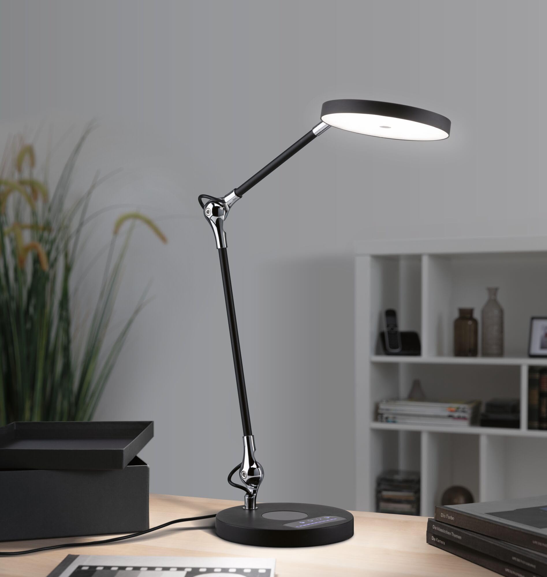 Paulmann 78910 Lampada da scrivania LED Numis TunableWhite Qi funzione di carica incl. 1 lampada per ufficio da 11 Watt dimmerabile nero luce di lavoro, bianco caldo a bianco naturale 2.700-6.500 K