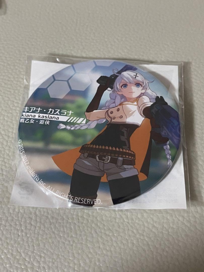 Amazon.co.jp: 崩壊 3rd キアナ 缶バッジ レア : おもちゃ