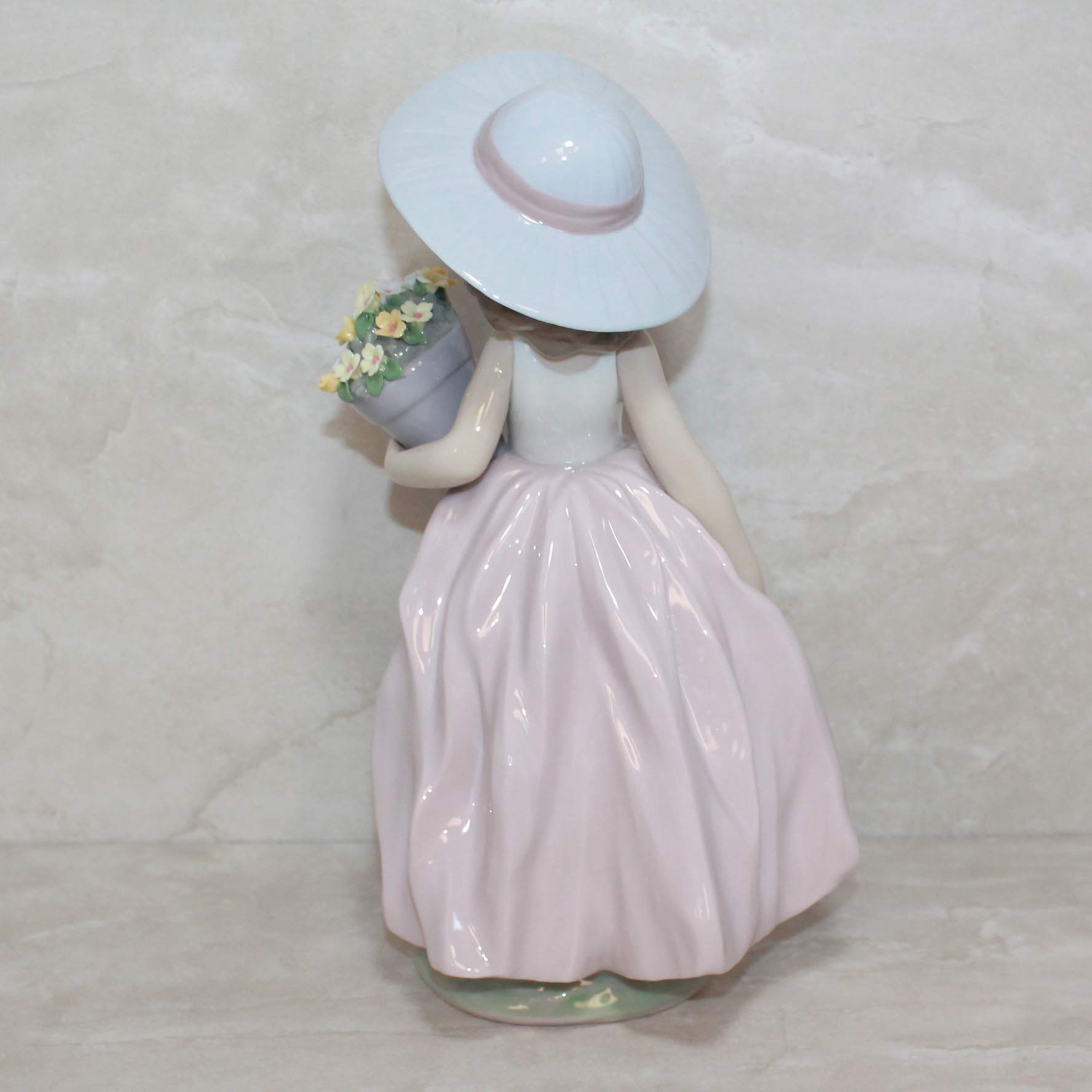 Amazon.com: Lladro Figurine, 7676 A Wish Come True : Home & Kitchen
