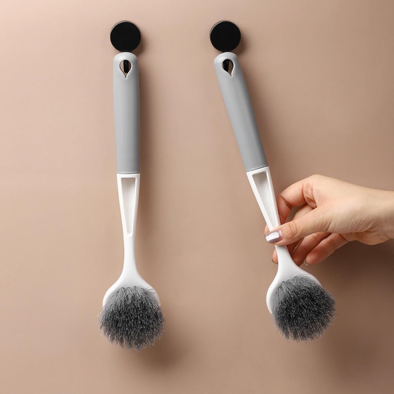 Dishwashing Brush, Household Long Handle Pot Washing Brush Multi-Purpose Kitchen Cleaning Brush Sink Two-Color Brush，for Dishes and Household Cleaning