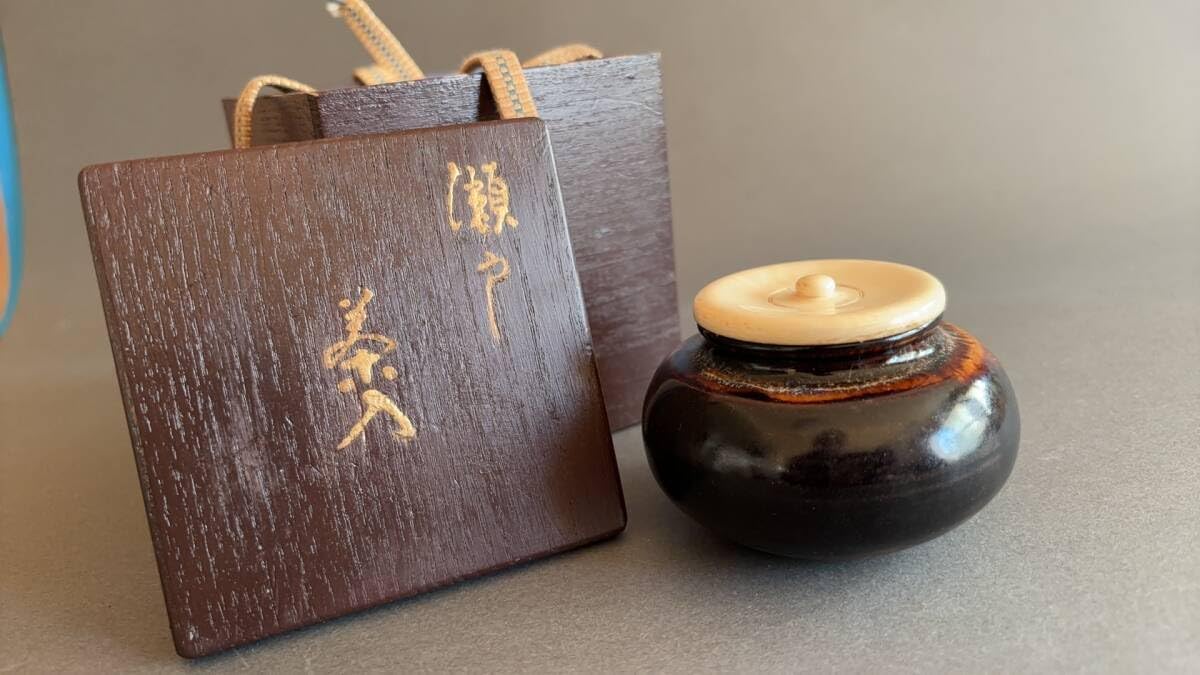 中国宜興 名工 範澤春作 細工透かし彫り『竹彫鏤空』 造形紫砂壺 朱泥