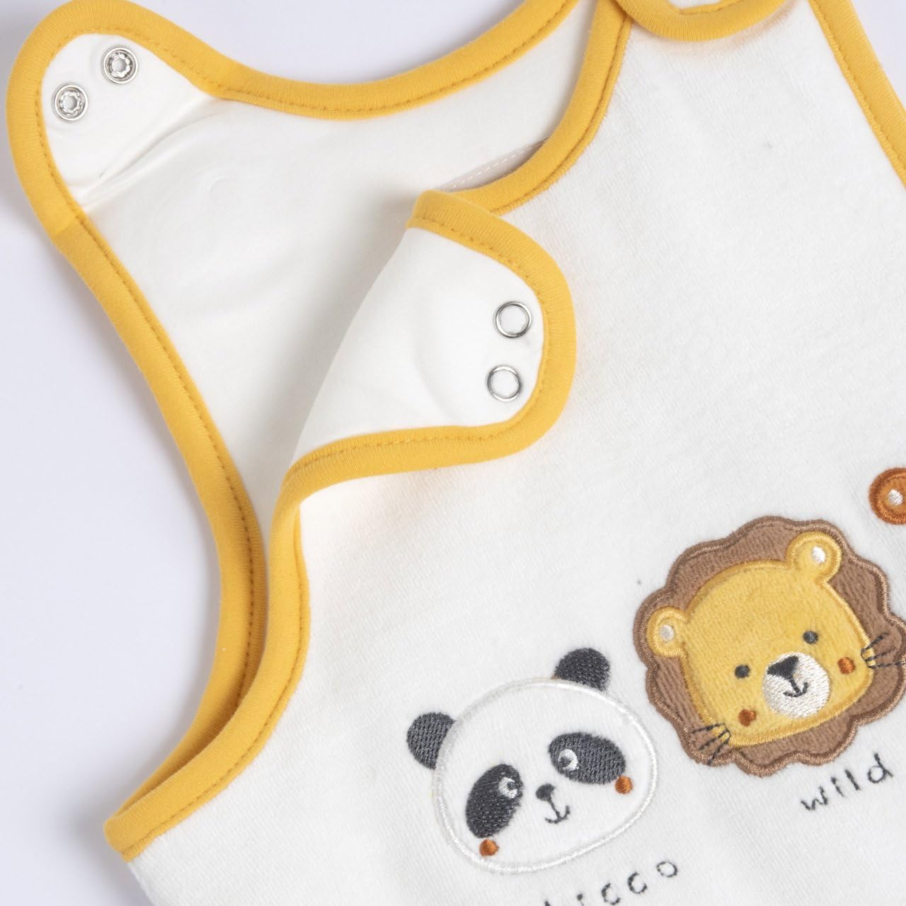 Chicco, Saco de dormir de chenilla para bebé con cremallera lateral (blanco, 6 meses), Color blanco., 6 mes