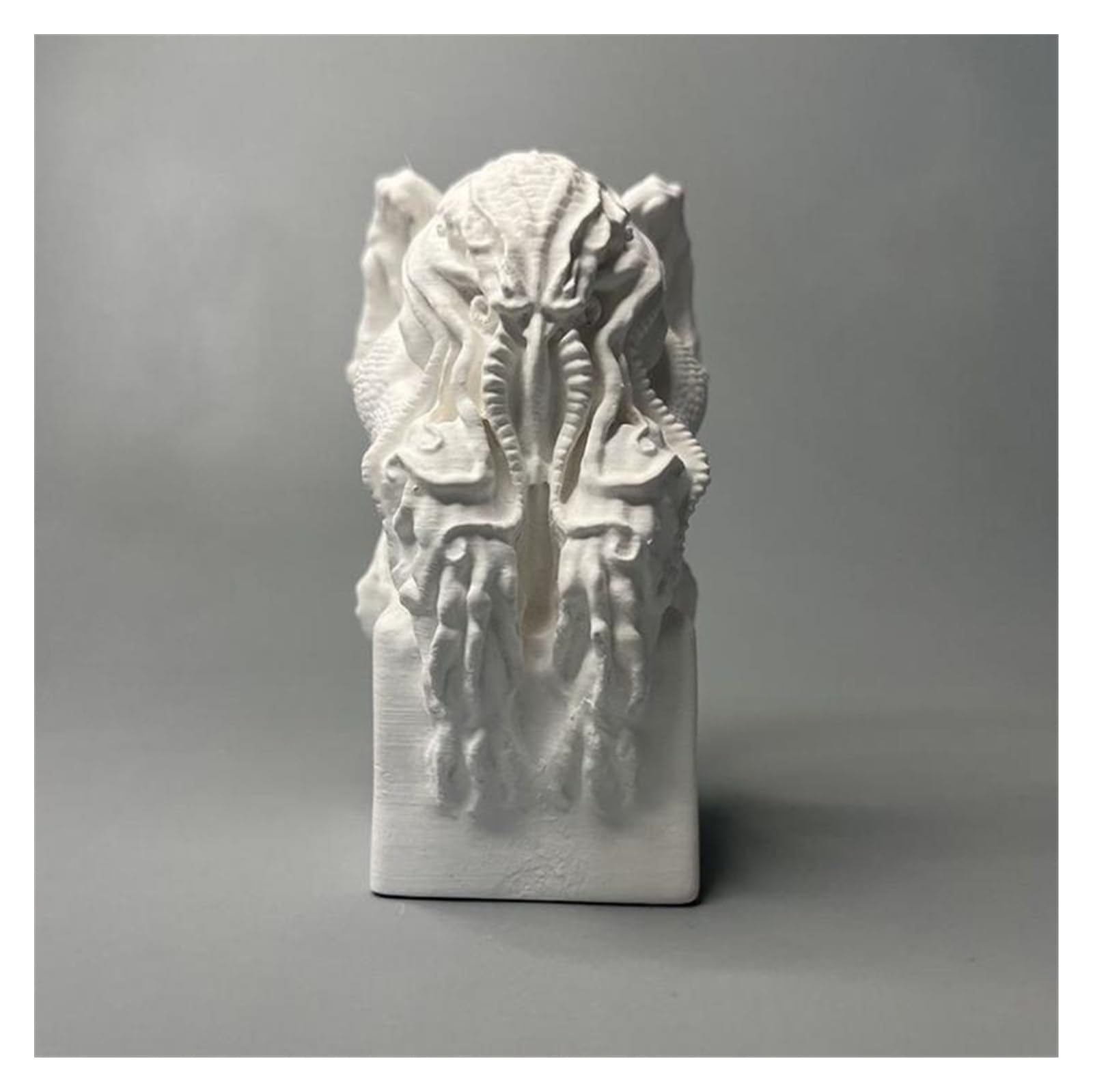 Amazon.co.jp: クトゥルフ神話像石膏頭蓋タコ触手の装飾飾り置物