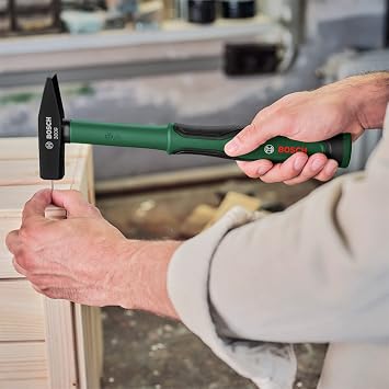Bosch Universal Hand Tool Set 25-Piece (Versatile Tool Kit for General Purpose DIY Around the Home; Combination Pliers; Tape Measure; Spirit Level, 300g Hammer and More)