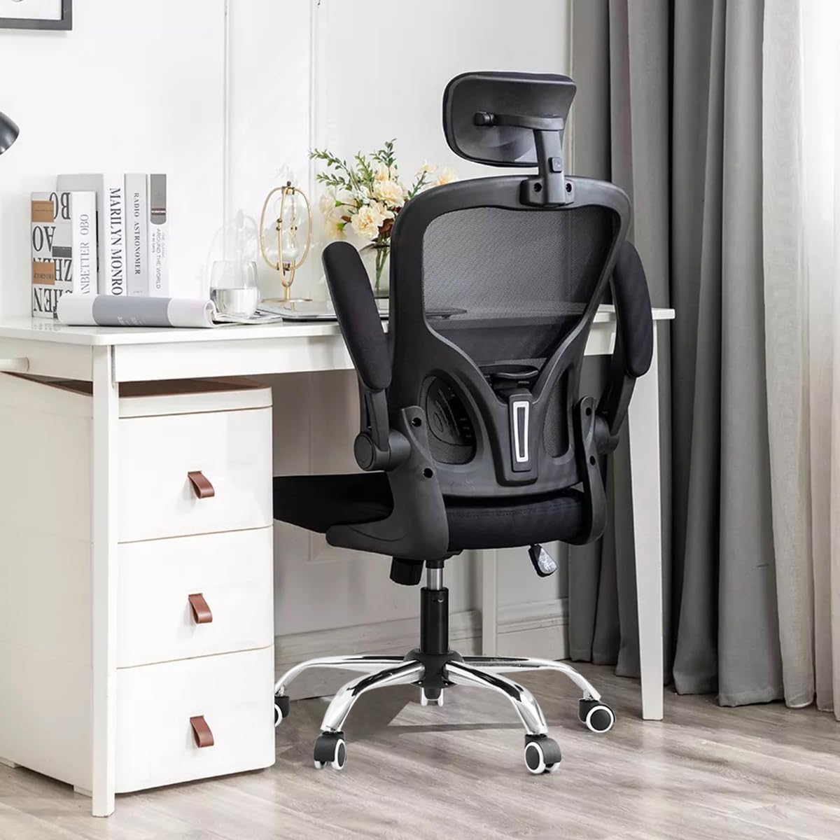 Cadeira de escritório ergonômica com estofado de mesh (Preto profundo)