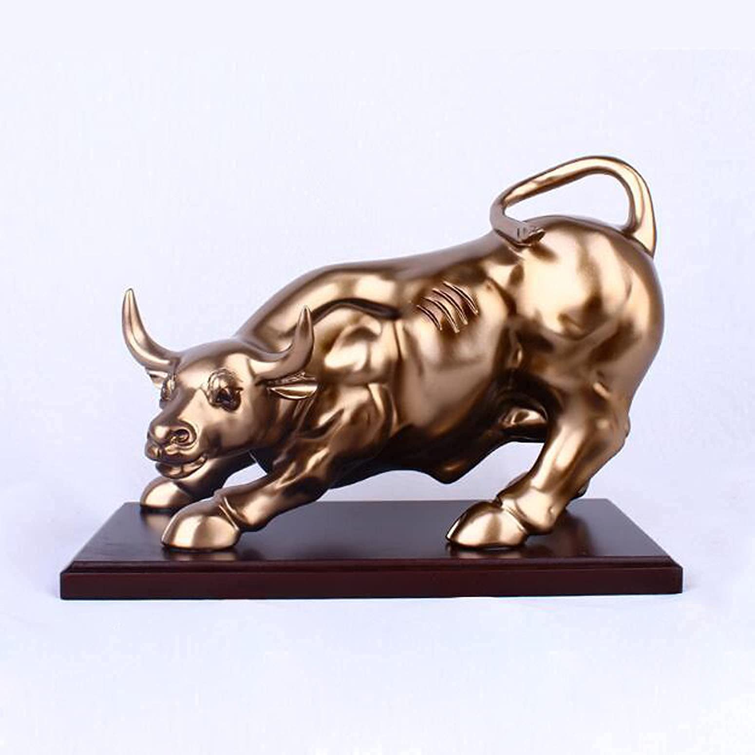 Bull Statue，Furniture Bull Statue，Office Decor，Bull and Bear Figurine，Represents Career Luck and Wealth，Gold，26X17X20cm
