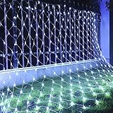 IP 44 Schutzgrad. Geeignet für Innen und Außen. Man kann die Lichternetz an der Wand, Fenster, Tür, Boden, Decken, Grass sowie Weihnachtsbaum hängen.