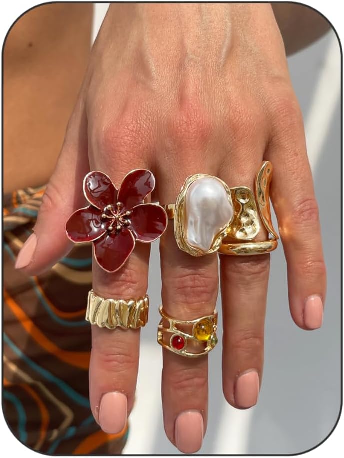 Chunky Statement Gold Rings Set for Women Vintage Stackable Knuckle Rings Flower Baroque Pearl Adjustable Ring Set Y2k Bohemian Retro Jewelry