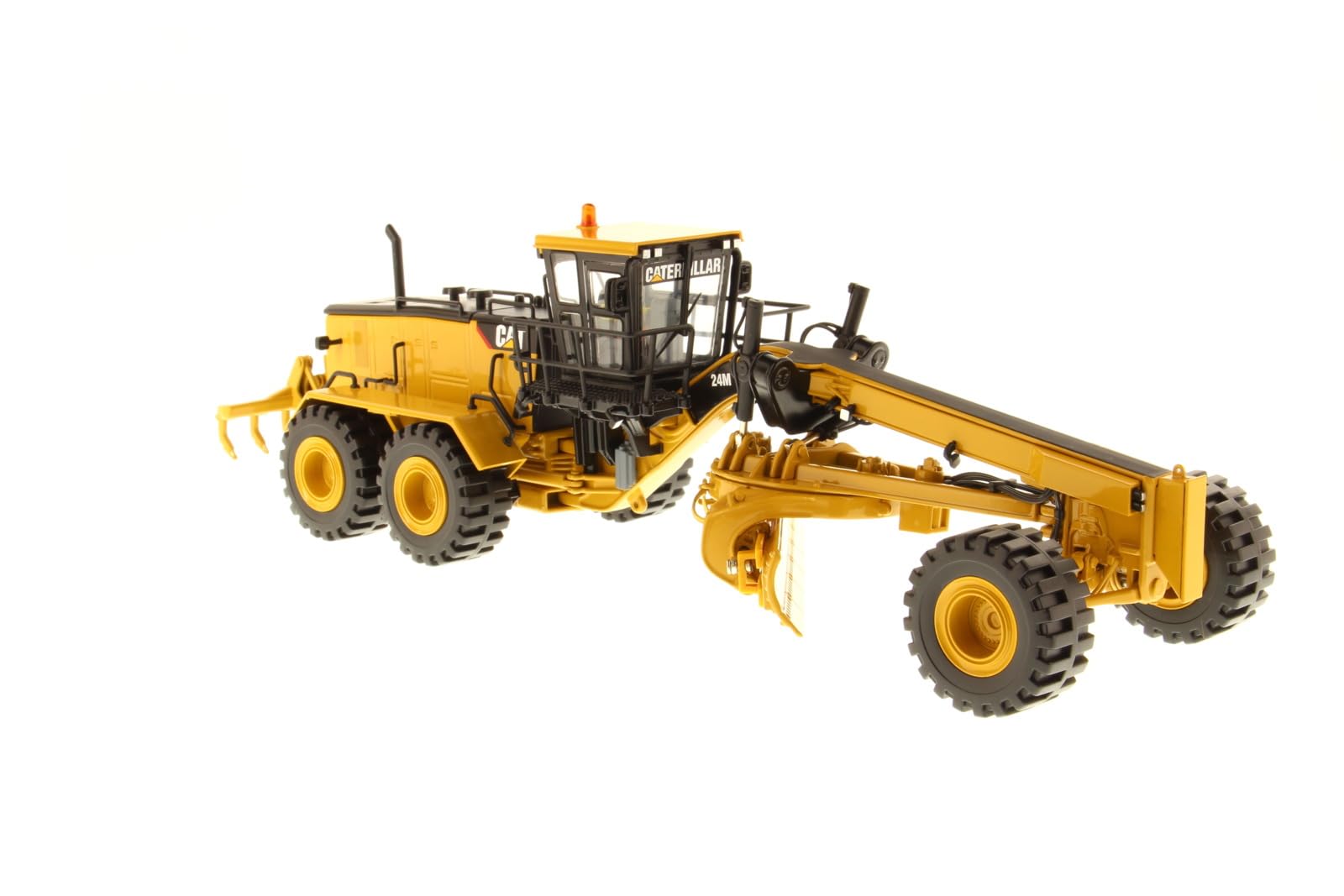 WSIマック8×4 ローボーイトレ3×3×3 CATスクレイパー 1/50 Amazon.com: Diecast Masters 1:50 Caterpillar 24M Motor