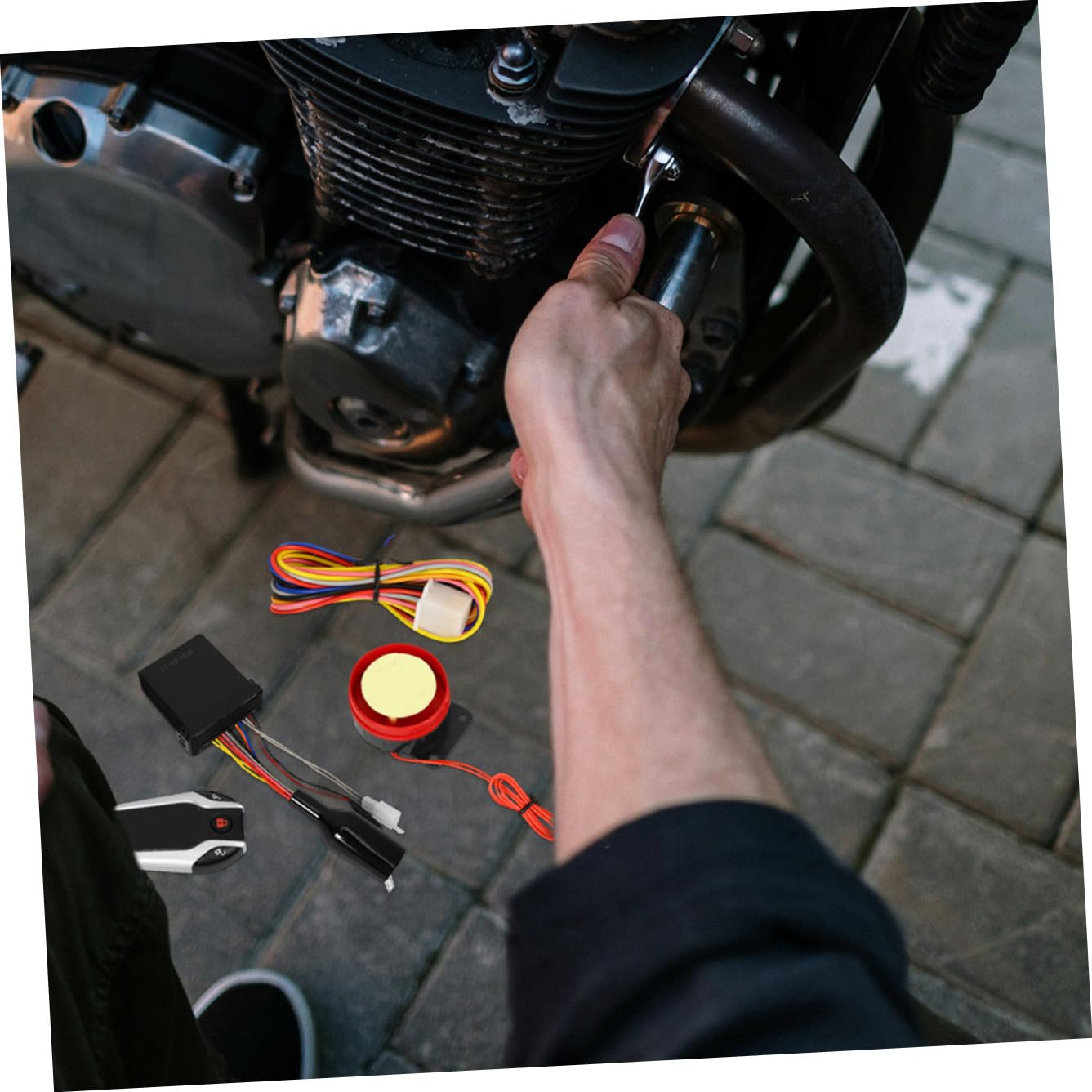 ULTECHNOVO Allarme per Moto Avviamento Remoto 12v, Dispositivo Antifurto Bidirezionale Resistente alle Intemperie, Kit di Sicurezza per Motociclette e Atv, Localizzatore Veicolo per