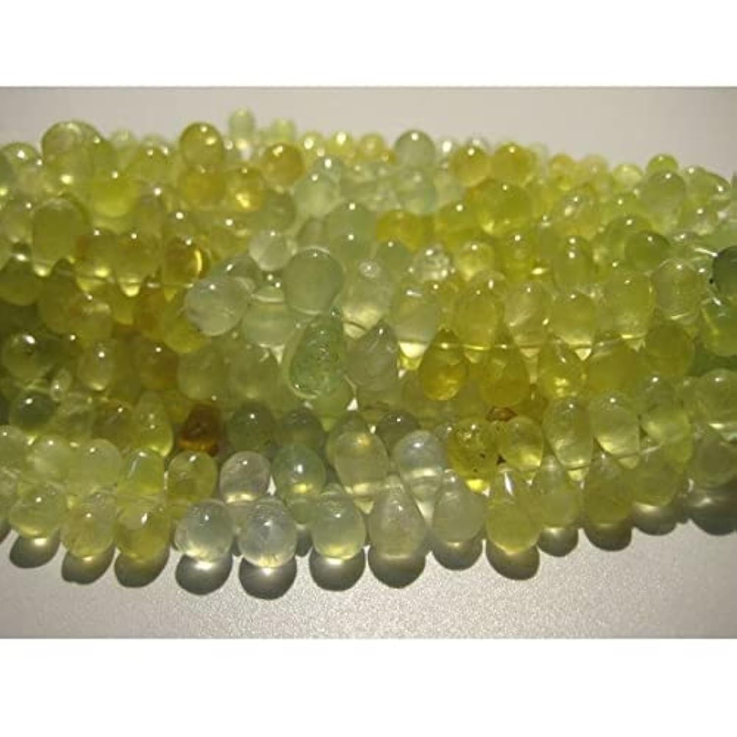 Perles prehnite briolette de haute qualité pour création bijoux artisanaux de luxe