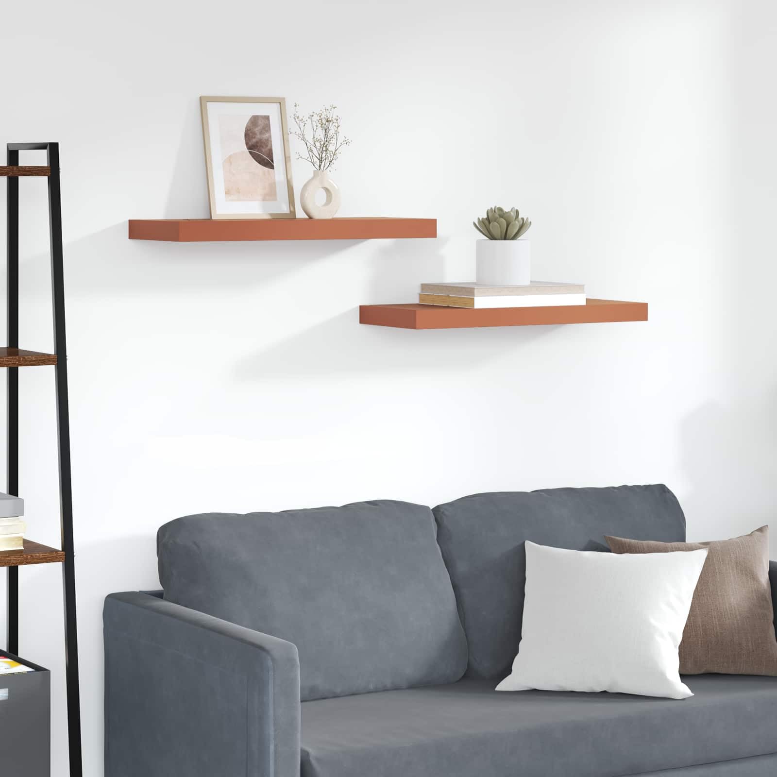 Étagères murales flottantes bois rouge de 60 cm au design épuré