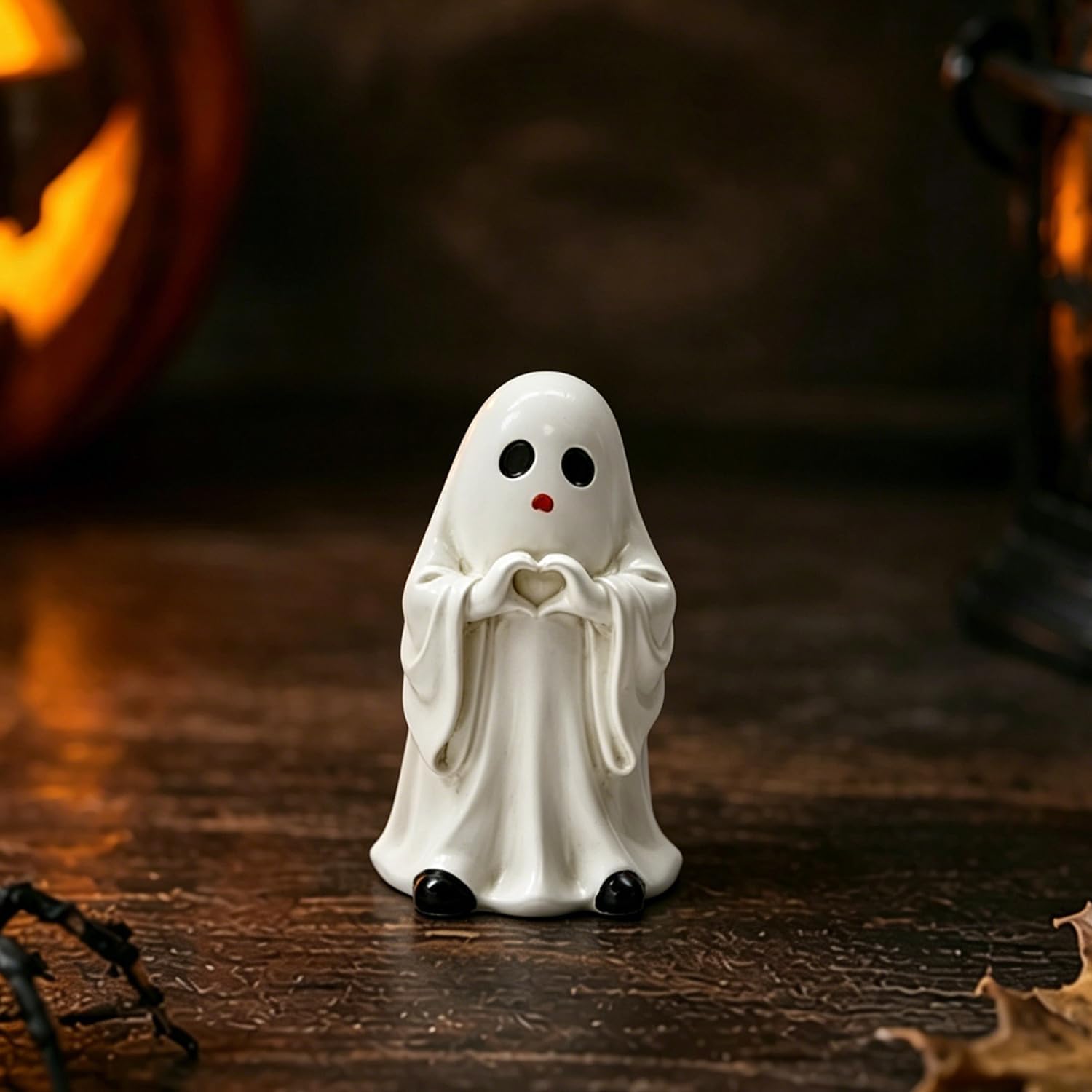 1 Pcs Halloween Figurine Heart Ghost Resin Statues