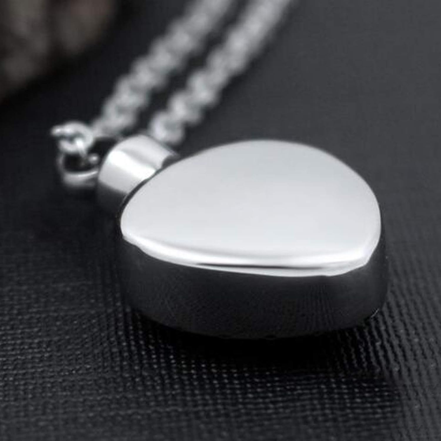 Dog Cremation Ashes Urn Pendant Necklace Keepsake Jewellery