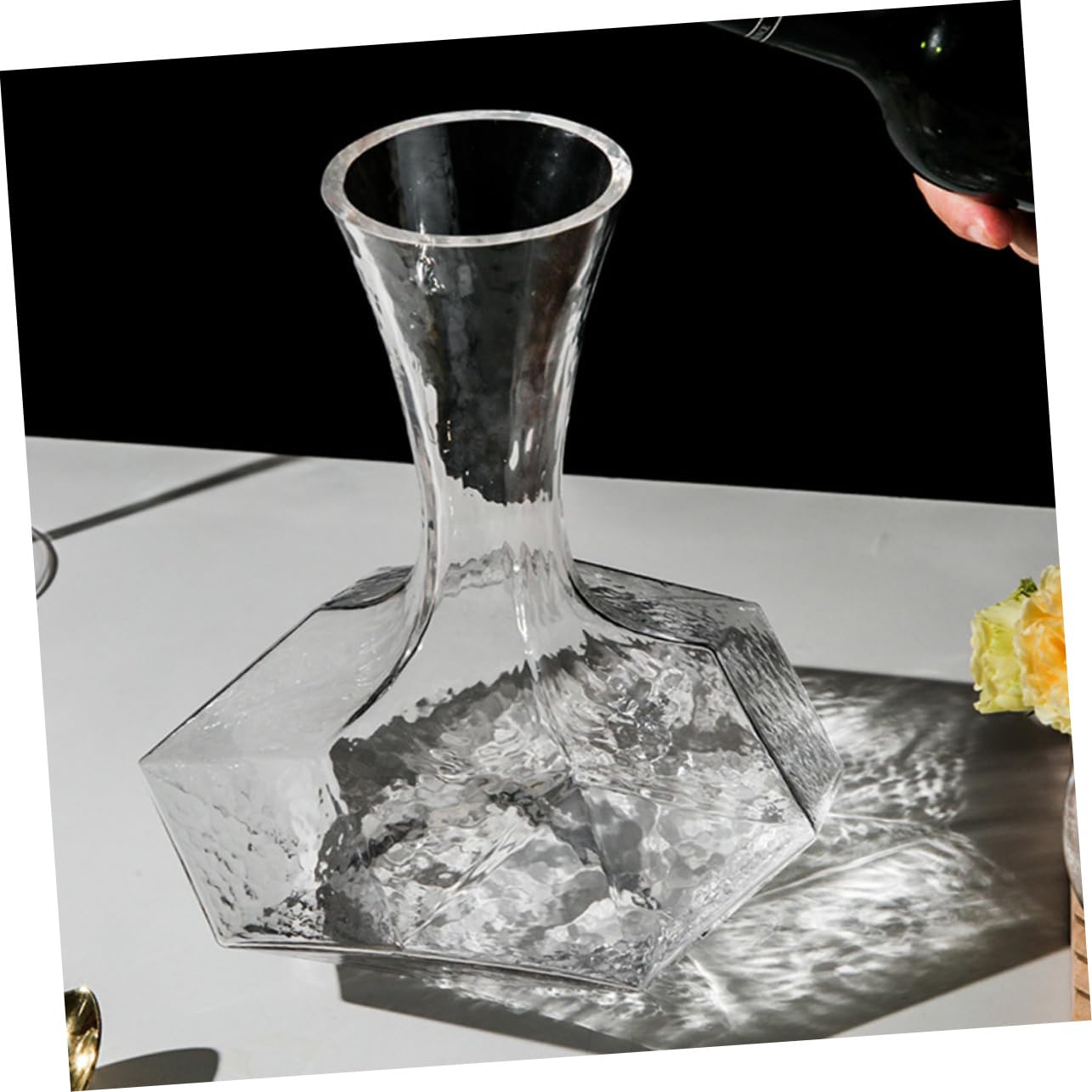 Mikinona Decanter per Vino in Vetro Geometrico Elegante Design Creativo, Stabile e Adatto per Ristoranti e Bar, per Conservazione lungo Termine