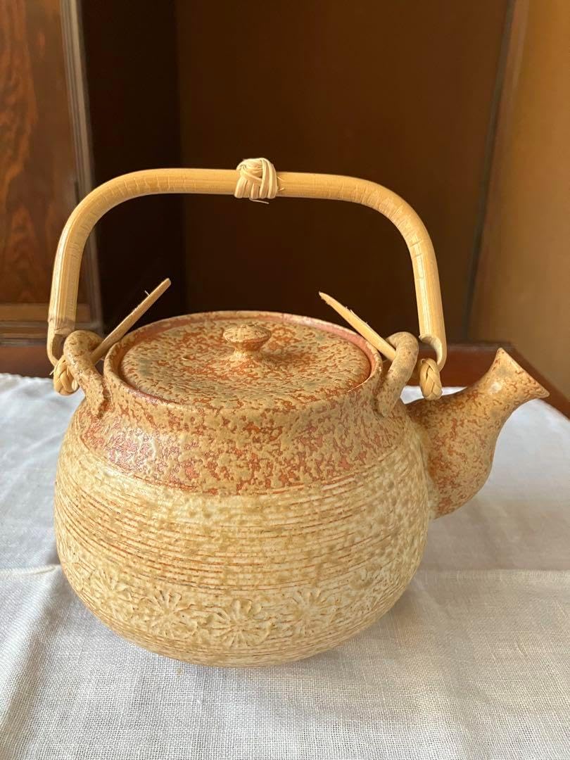 骨董 南部鉄瓶 急須 山と寺院境内 アンティークリネン ボビンレース編