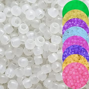 INSPIRELLE 700pcs UV Pony Beads الخرز المضيء تغيير الأشعة فوق البنفسجية الخرز البلاستيك التفاعلي التوهج في المرح المظلم للأساور اليهودية صنع 8x6mm