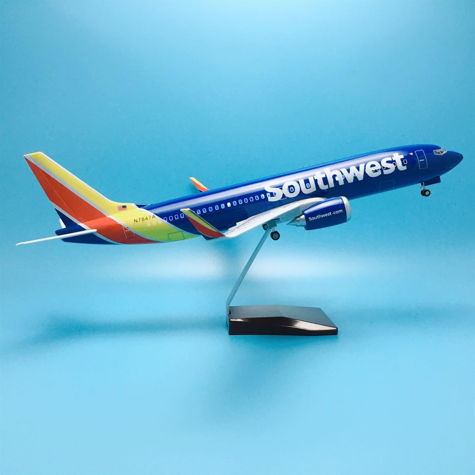Skopiuj model samolotu 1:85 47cm z kołami i oświetleniem LED samoloty samolotowe dla Boeinga B737-800 kolekcja modeli samolotów południowo-zachodnich