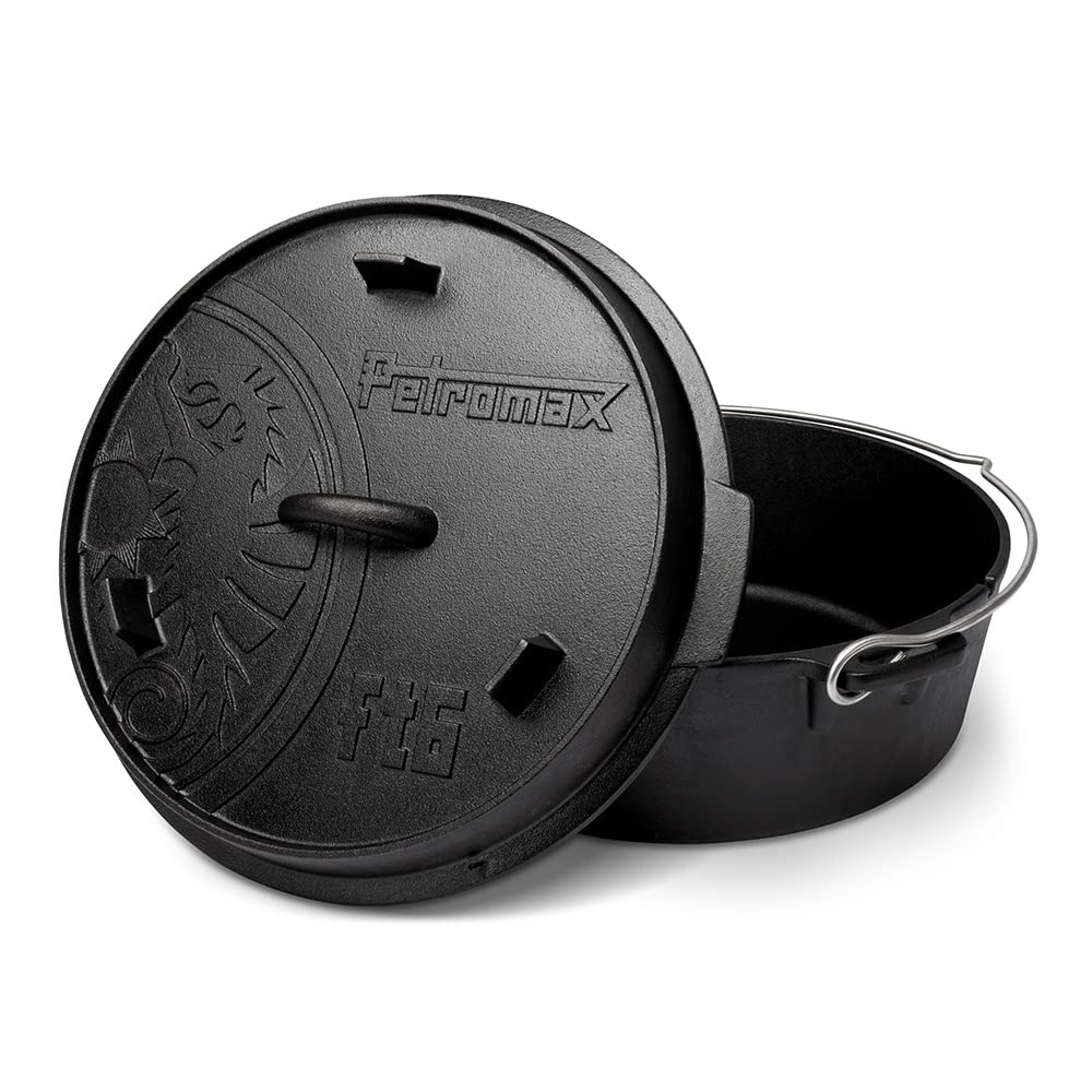 Petromax Feuertopf (Dutch Oven) Set´s (FT6, planer Boden) | Original Gusseisen | mit Deckelheber und Pflegepaste | ohne Einbrennen | Einsteiger-Set | robust & vielseitig