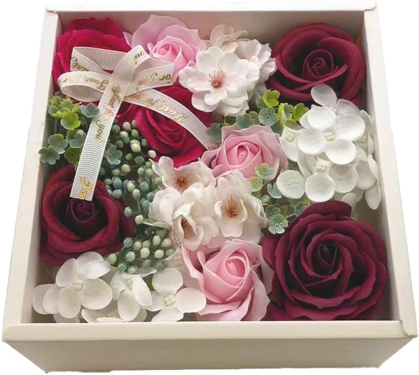Scamper ソープフラワー バラ ローズ ギフト ボックス入り 方形ギフト 父の日 母の日 還暦祝い 誕生日 記念日 敬老の日 先生の日 プレゼント バレンタインデー 結婚祝い 昇進 退職祝い お見舞い 新築祝い 入学 卒業祝い 贈り物 贈答品 女性用 赤 売れ筋がひクリスマス