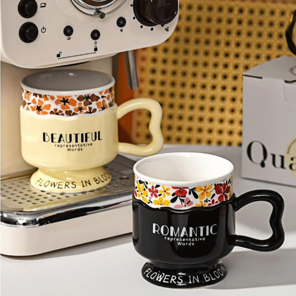 Ceramiczny kubek z wysoką stopką