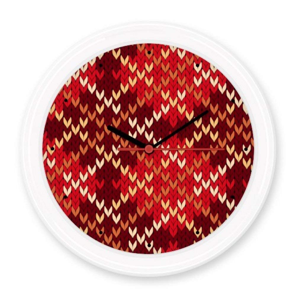 Horloge nordique beige et marron pour créer un salon chaleureux et silencieux