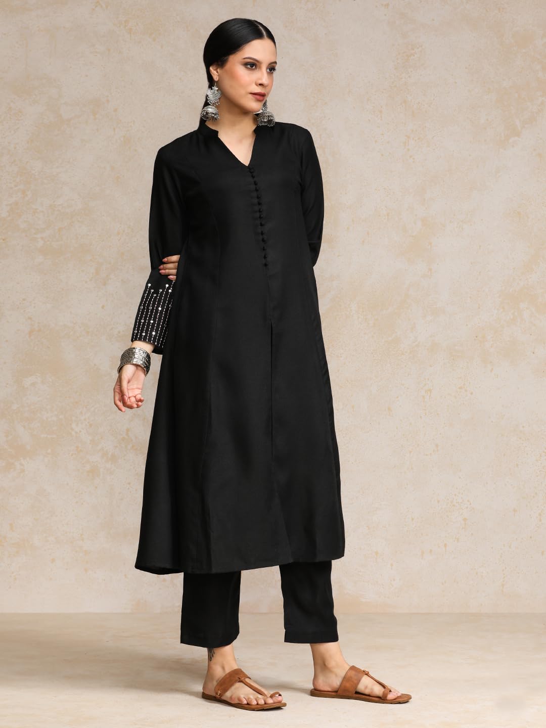 Varanga Black Mandarin Witn V Neck Anarkali Front Slit Detailing With Trouser