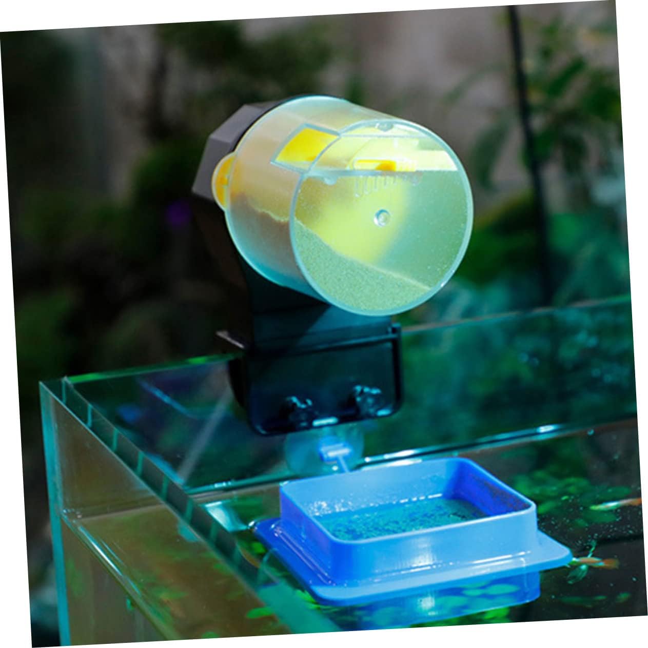 1set Automatic Fish Feeder for Aquarium with Timer Battery Operated and Design for Feeding for and Pet Fish