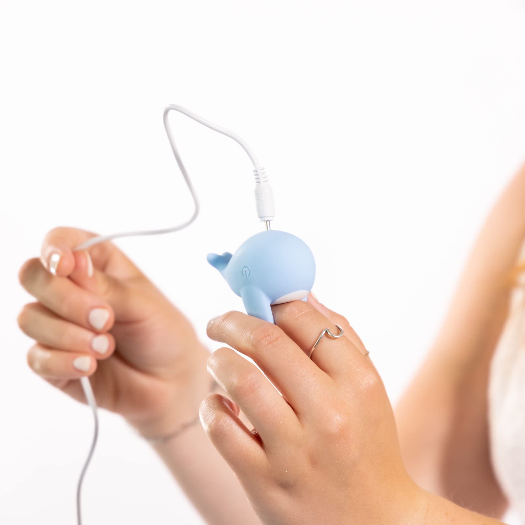 Amazon.com: Natalie's Toy Box Heavenly Humpback Finger Bullet Vibrator,  Rechargeable Waterproof Massager for Clitoral, Vaginal or Nipple  Stimulation, 10 Functions, ABS Silicone Adult Sex Toy : Health & Household