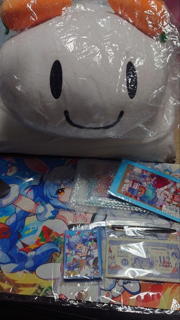 ホロライブ3期生　兎田ぺこら　誕生日記念2022グッズフルセット　匿名配送 兎田ぺこら 誕生日記念2025フルセット 数量限定ver. 直筆サイン