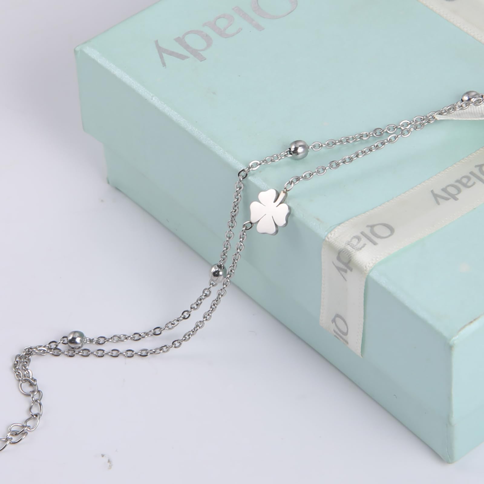 VASSAGO Bracciale da donna con quadrifoglio, in acciaio inox, con quadrifoglio, portafortuna, alla moda, idea regalo per le donne