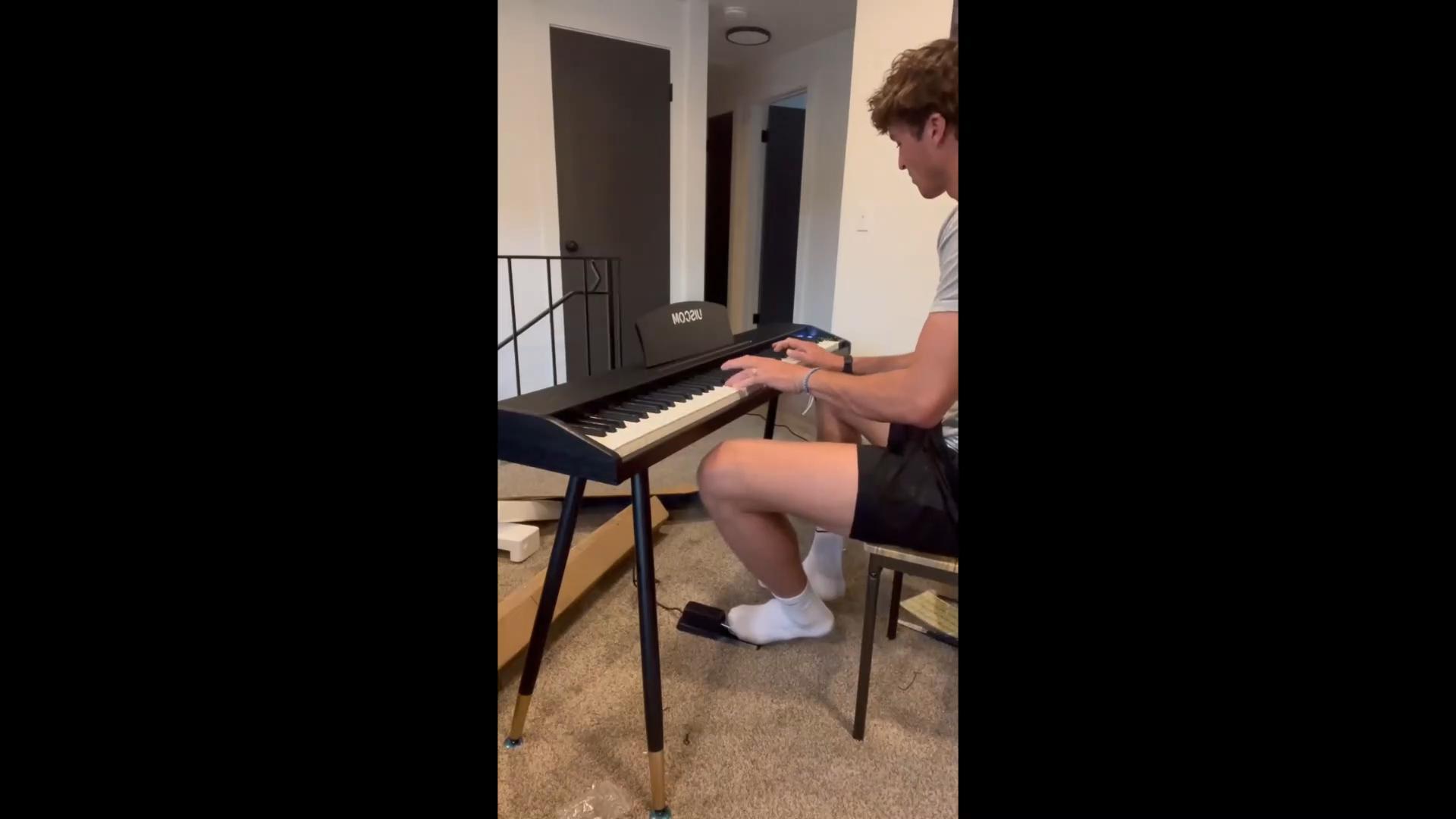 Amazon.com: UISCOM Digital Piano Keyboard for Beginners,Full