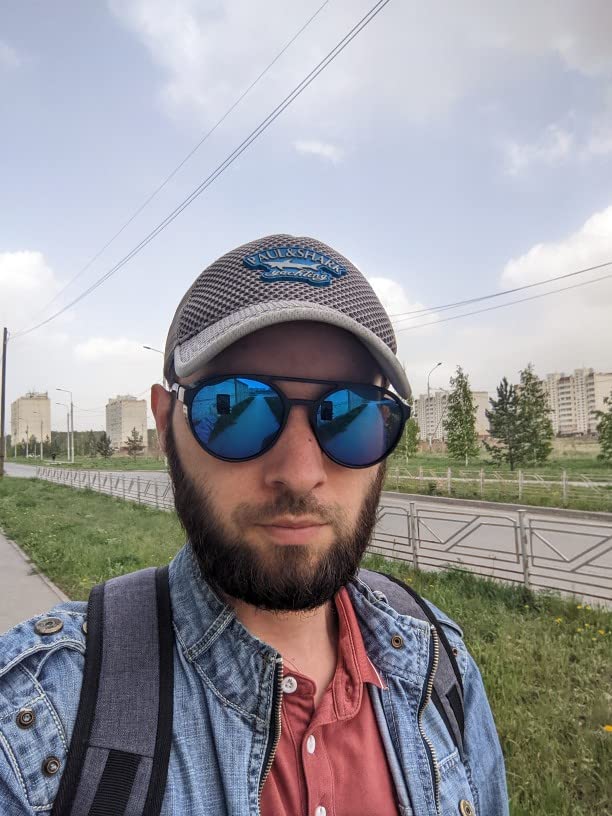 FEISEDY Classic Steampunk Sunglasses for Men Women Retro Round Gothic Shades Eyewear UV400 Protection B2957