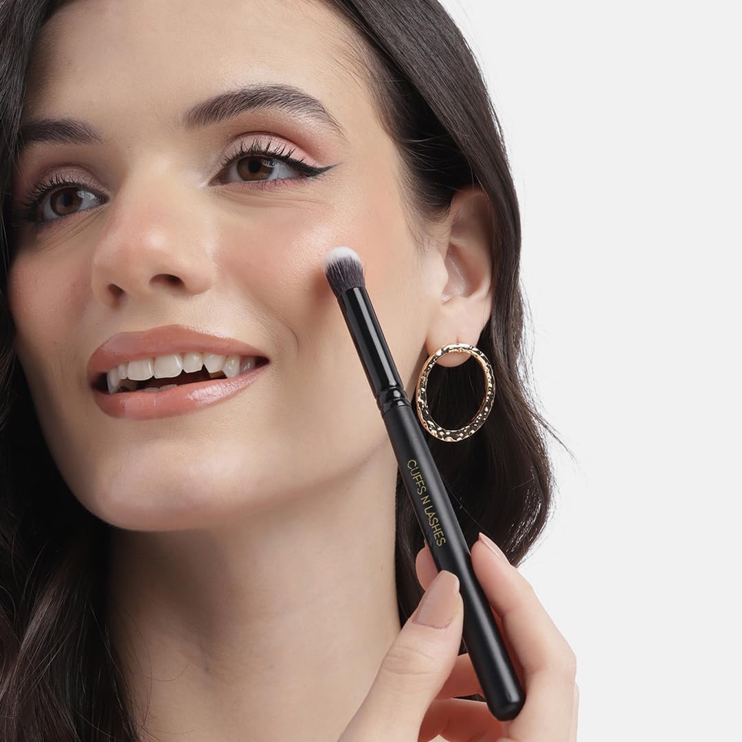 Cuffs N Lashes Big Crease Brush E009 | Professional Eyeshadow Brush for Blending &Defining Crease | Soft Bristles | Handmade in India | Cruelty-Free Eye Makeup Brush - Image 3 thumbnail