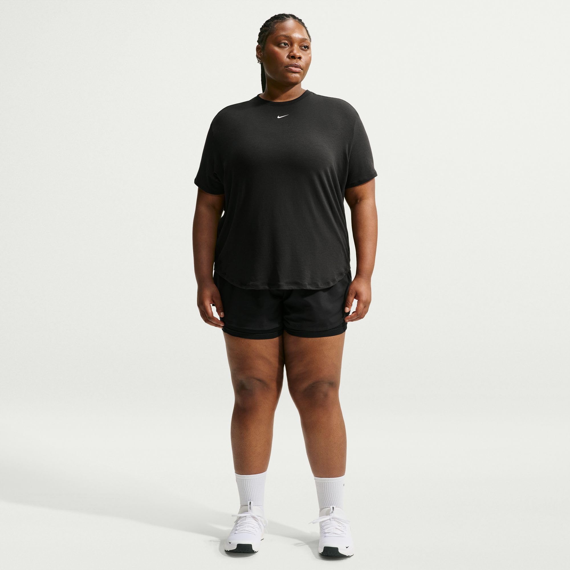 Nike One Relaxed Dri-FIT Kurzarmshirt (Damen, große Größen), FN2816