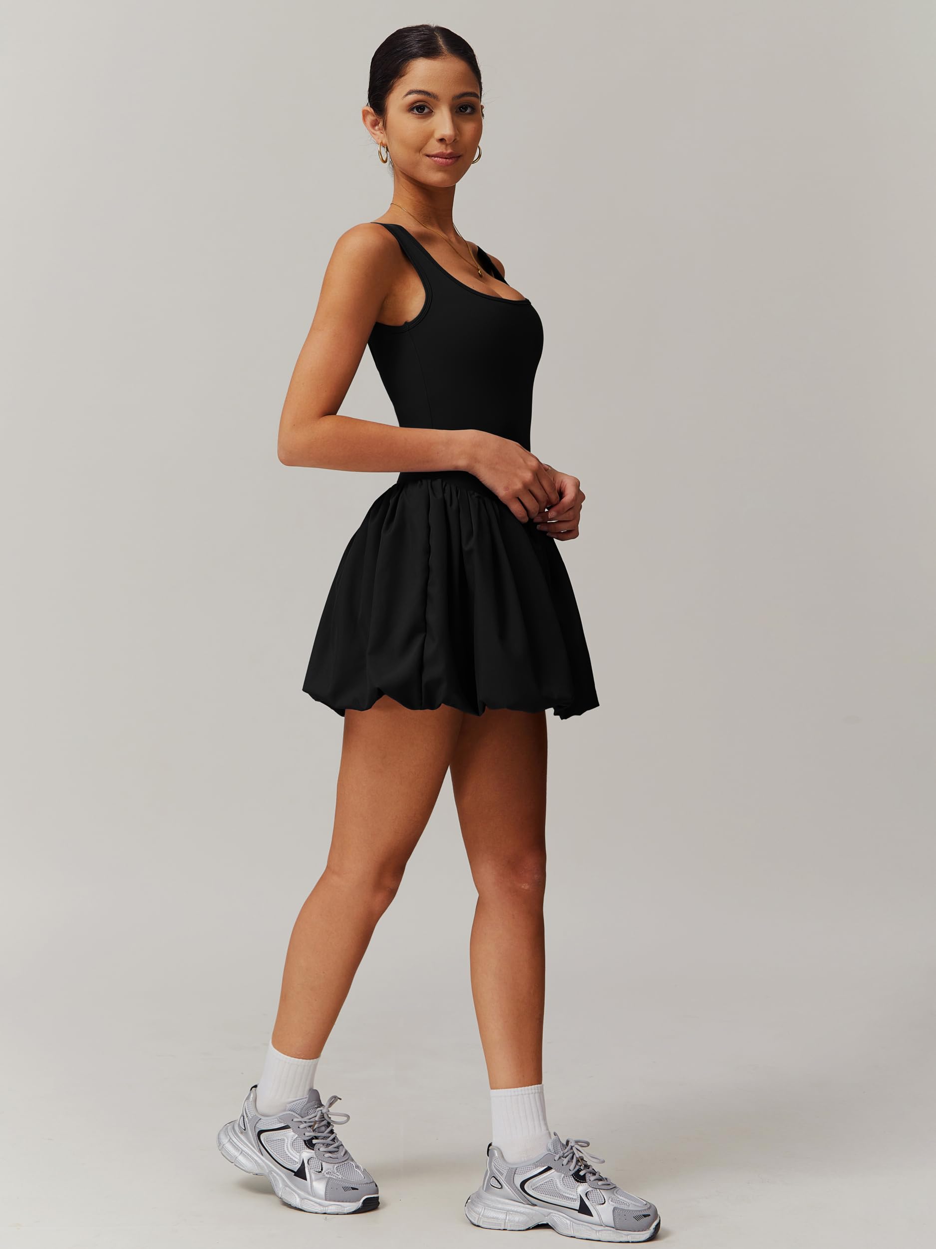 ABOCIW Damen-Tenniskleid, quadratischer Ausschnitt, ärmellos, Workout, Golf, Sportkleid, integrierte Shorts mit Taschen