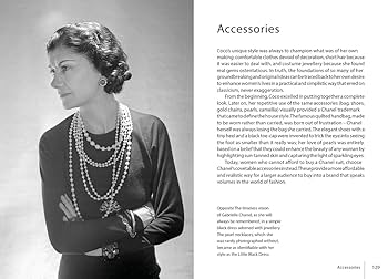 Amazon | LITTLE BOOK OF CHANEL(H) (Little Books of Fashion