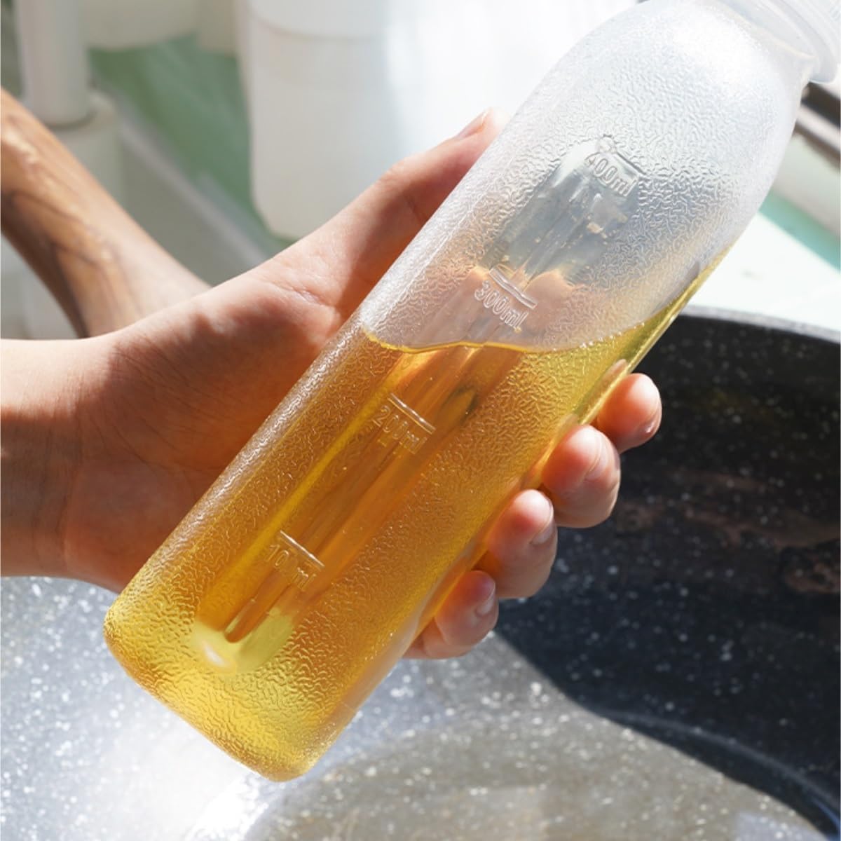 Bouteilles Presser Bouteille À Presser en Plastique for Assaisonnement, Huile, Vinaigre, Sauce Salade, Tomate, Ensemble De 5 Vaisselle(500ml)
