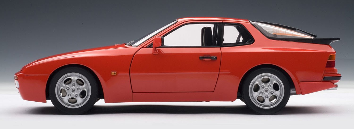 レア！オートアート 1/18 ポルシェ944ターボ レア！オートアート 1/18 ポルシェ944ターボ - メルカリ